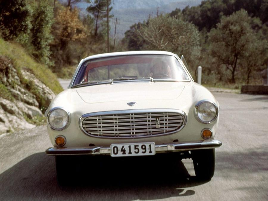  Volvo P1800 1961 года  (фото 14 из 43)